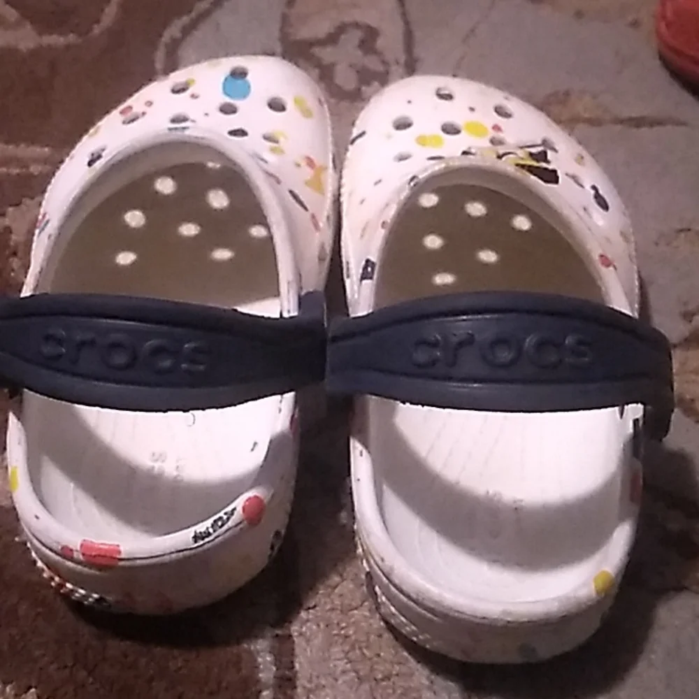 Crocs - Picture 2 of 3